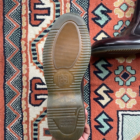 Burgundy Dr. Martens Chelsea boot - Picture 3 of 5